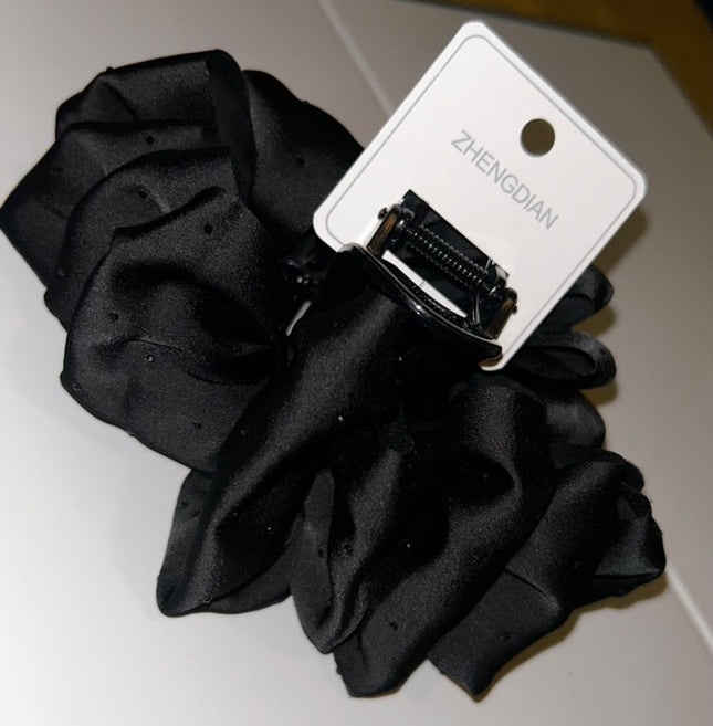 SATIN RUFFLE CLAW CLIP