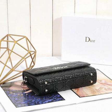 Christian Dior, Boutique Paris Pouch